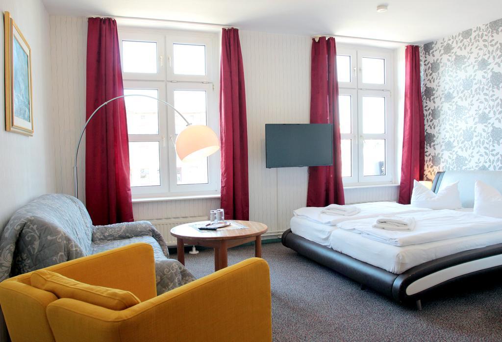 Pension Klabautermann Stralsund Esterno foto